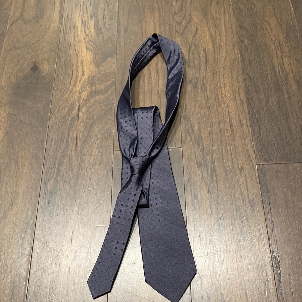 Dark grey long tie